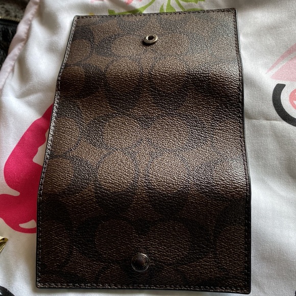 Coach Keyholder - Picture 11 of 13